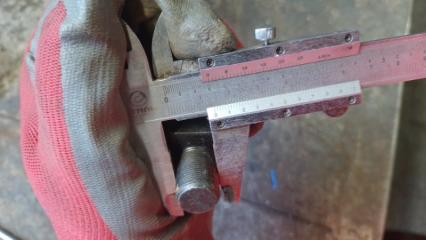 Рулевая тяга правая 323 BG 89-94