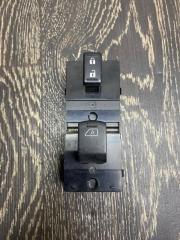 Кнопка стеклоподъемника передняя правая ALTIMA L32 07-12