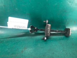 Ограничитель двери задний левый HYUNDAI ELANTRA AD 16-