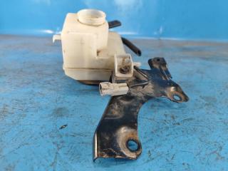 Бачок главного тормозного цилиндра PRIUS - 30 09-17