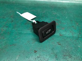 Кнопка закрывания крышки багажника TOYOTA VENZA 09-16 2009