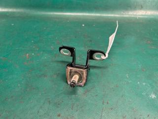 Петля крышки багажника CHEVROLET TRAX 16-22 2018 Б/У Петля крышки багажника CHEVROLET TRAX 16-22 2018