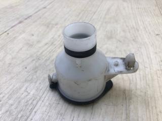 Горловина бачка стеклоомывателя PRIUS - 30 09-17