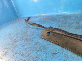 Пластик под лобовое стекло / Жабо левый VOLKSWAGEN TIGUAN 08-17 2.0 CCTA