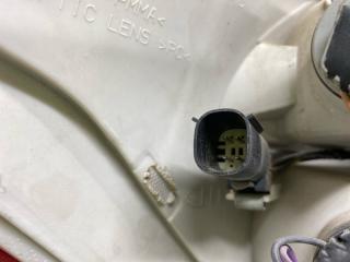 Фонарь наружный правый ESCAPE 12-19 2014 T20HDTX