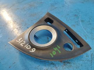 Накладка в салоне PRIUS - 30 09-17 2010 ZVW30