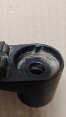 Поводок стеклоочистителя передний L200 06-14