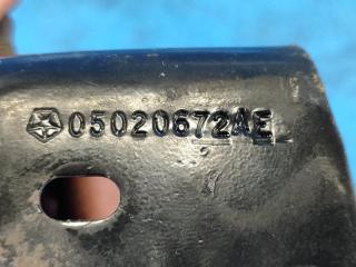 Петля двери верхняя задняя правая GRAND CARAVAN 08- 2014 3.6 ERB