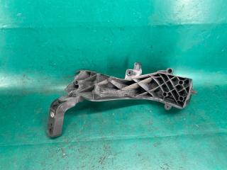 Кронштейн крепления фары правый DURANGO 11- (WD) 2014