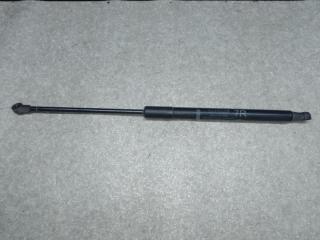 Амортизатор крышки багажника правый TOYOTA PRIUS 16- 2017