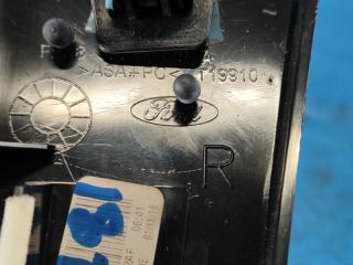 Накладка торпедо правая MUSTANG 15-