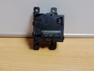 Моторчик заслонки печки TOYOTA CAMRY 70 17- Б/У Моторчик заслонки печки TOYOTA CAMRY 70 17-