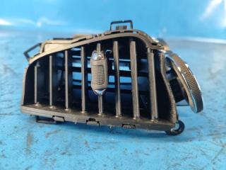 Дефлектор воздушный правый COMPASS 17-21 2018 2.4 EDD