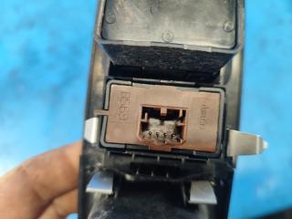 Блок управления стеклоподъемниками RENEGADE (BU) 14- 2015 2.4 ED6