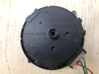 Мотор зеркала правый ALTIMA L33 12-18