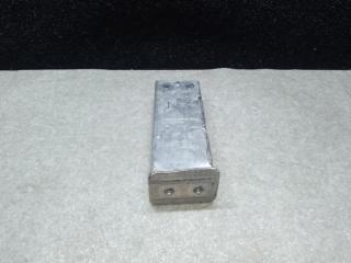 Кронштейн усилителя переднего бампера TESLA MODEL Y 19- 2021 Б/У Кронштейн усилителя переднего бампера TESLA MODEL Y 19- 2021