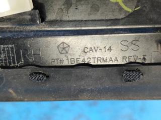 Накладка кузова передняя правая DODGE GRAND CARAVAN 08- 3.6 ERB