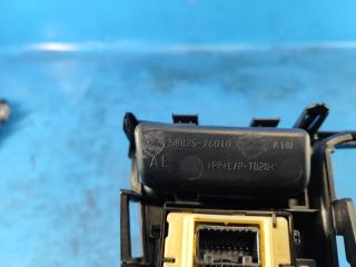 Пластик салона CT200 11-17 2012 1.8 2ZRFXE