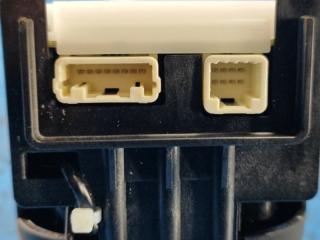 Блок управления мультимедиа CT200 11-17 2012 1.8 2ZRFXE