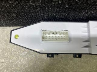 Блок управления стеклоподъемниками левый SANTA FE (DM) 12-18 2017 2.4 G4KJ