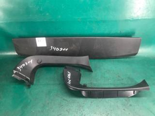 Обшивка крышки багажника задняя LEXUS NX 14-21 2021