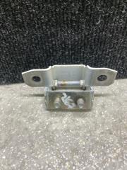 Петля крышки багажника CX-30 19- 2021 2.5L