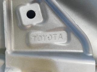 Крыло переднее левое PRIUS - 30 09-17