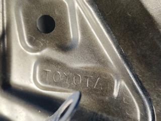 Крыло переднее левое PRIUS - 30 09-17