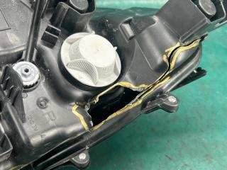 Фара правая UX 200 18-