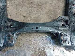 Балка передней подвески TOYOTA SIENNA 03-10