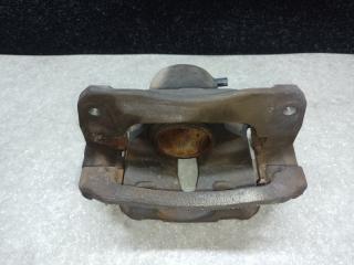 Суппорт тормозной передний правый SIENNA 03-10