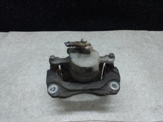 Суппорт тормозной передний левый TOYOTA SIENNA 03-10