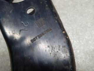 Рычаг передней подвески нижний левый TOYOTA SIENNA 03-10