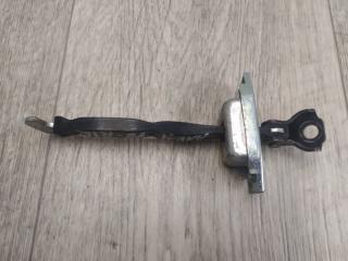 Ограничитель двери задний TOYOTA RAV4 13-19 Б/У Ограничитель двери задний TOYOTA RAV4 13-19