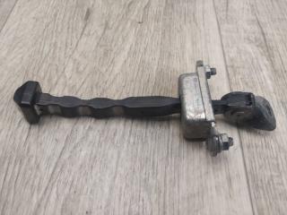 Ограничитель двери задний левый LEGACY BN 14-18 2014 2.5 FB25B