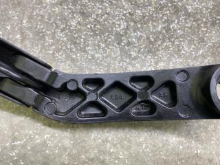 Поводок стеклоочистителя передний правый CIVIC FC/FK 15- 2019 2.0L 4