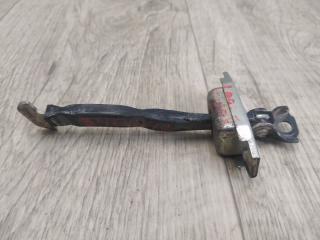 Ограничитель двери задний RAV4 13-19 Внедорожник