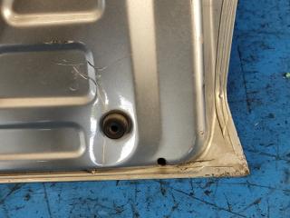 Дверь передняя правая RAV4 05-12