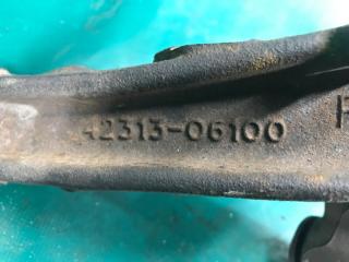 Цапфа правая TOYOTA AVALON 05-12 3.5 2GR-FE