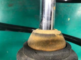 Амортизатор передний правый FX S50 03-08 2003 VK45DE