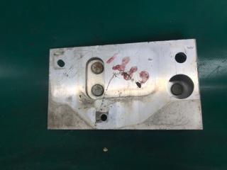 Кронштейн усилителя заднего бампера правый QX60/JX35 12-20 2015 3.5 VQ35DE