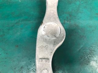 Рычаг задней подвески поперечный верхний правый NISSAN ROGUE 08-15 2.5 QR25DE