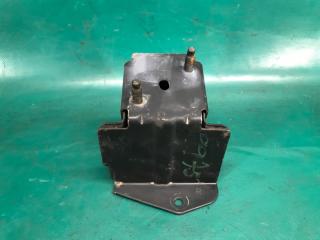 Кронштейн усилителя заднего бампера правый NISSAN ROGUE 08-15 2015