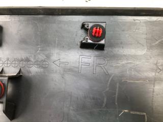 Накладка двери передняя правая CX-30 19- 2021 2.5L