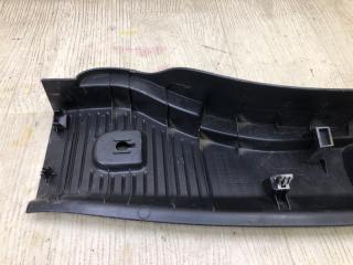 Накладка панели багажника внутренняя TRAX 16-22 2018 LUV 1.4 TURBO