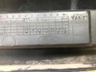 Кронштейн решетки радиатора ESCAPE 12-19 2014 T20HDTX