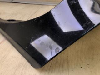 Накладка крышки багажника левая RAV4 05-12