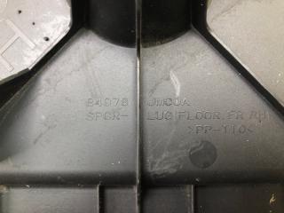 Ящик инструментальный правый ROGUE 08-15 2015 2.5 QR25DE