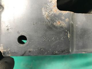 Кронштейн усилителя переднего бампера левый X-TRAIL/ROGUE T32 13-20 2014 2.5 QR25DE