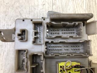 Блок предохранителей салон CAMRY 30 02-06 2005 2.4 2AZFE